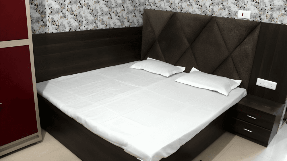 Shree-guest-house-Ayodhya-bed