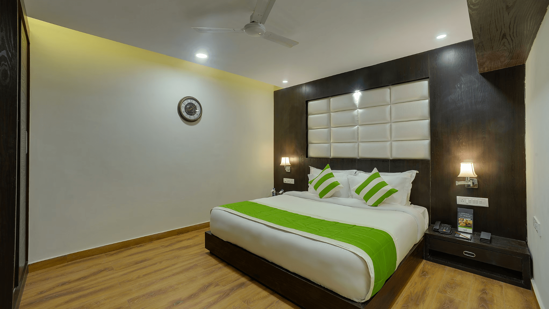 executive room best hotel in lucknow
