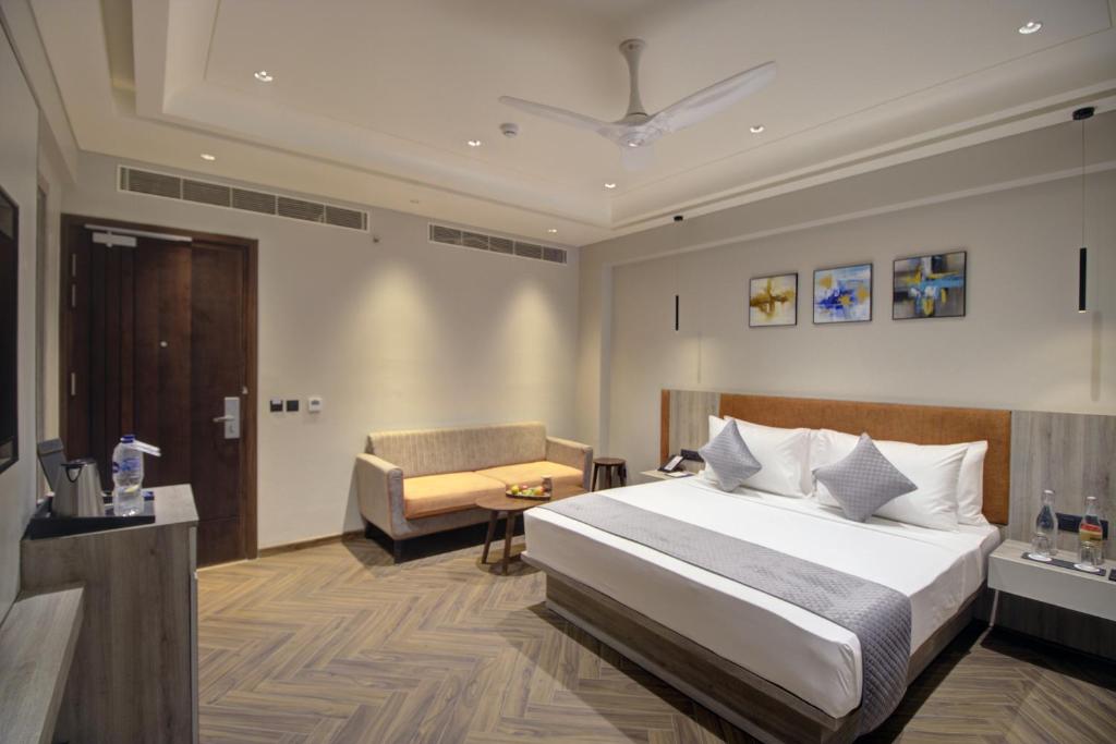 Cygnett-Collection-KK-Hotel-deluxe-room