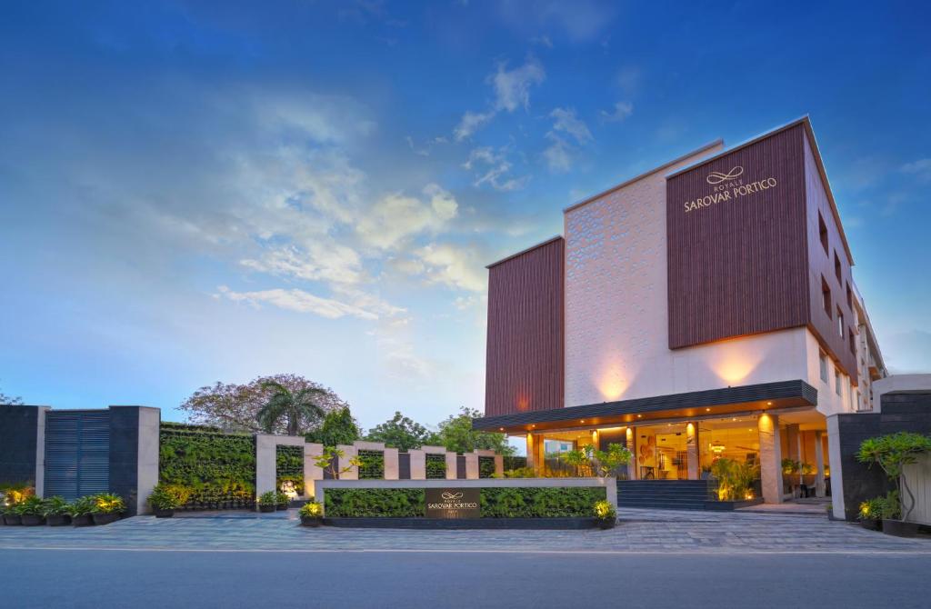 top hotel in agra