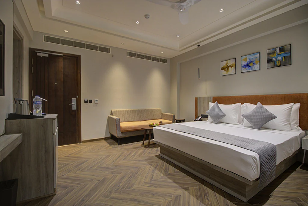 Cygnett-Collection-KK-Hotel-superior-room