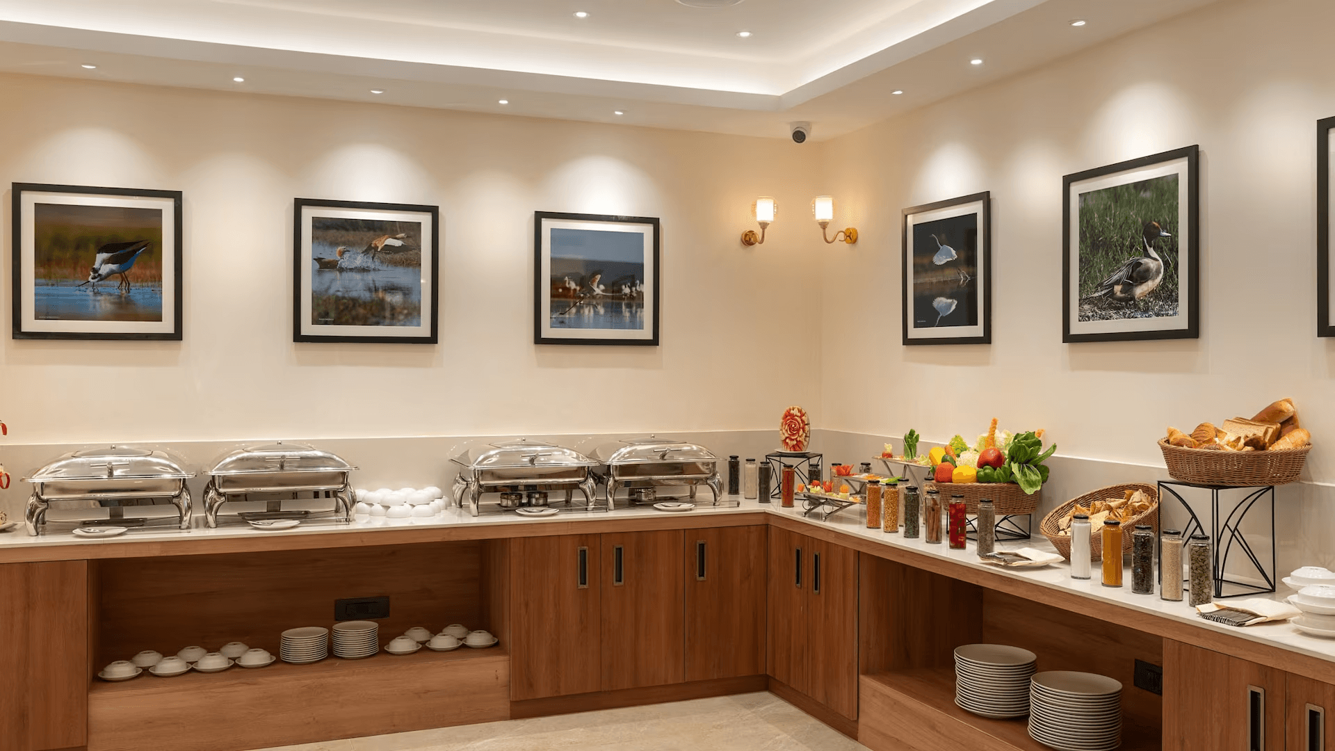 Cozzet Victoria Dining Area