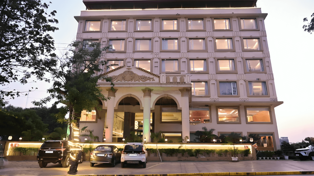 top hotels in varanasi