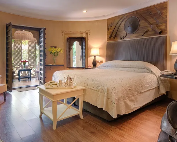 Ajit-Bhawan-vintage-suite