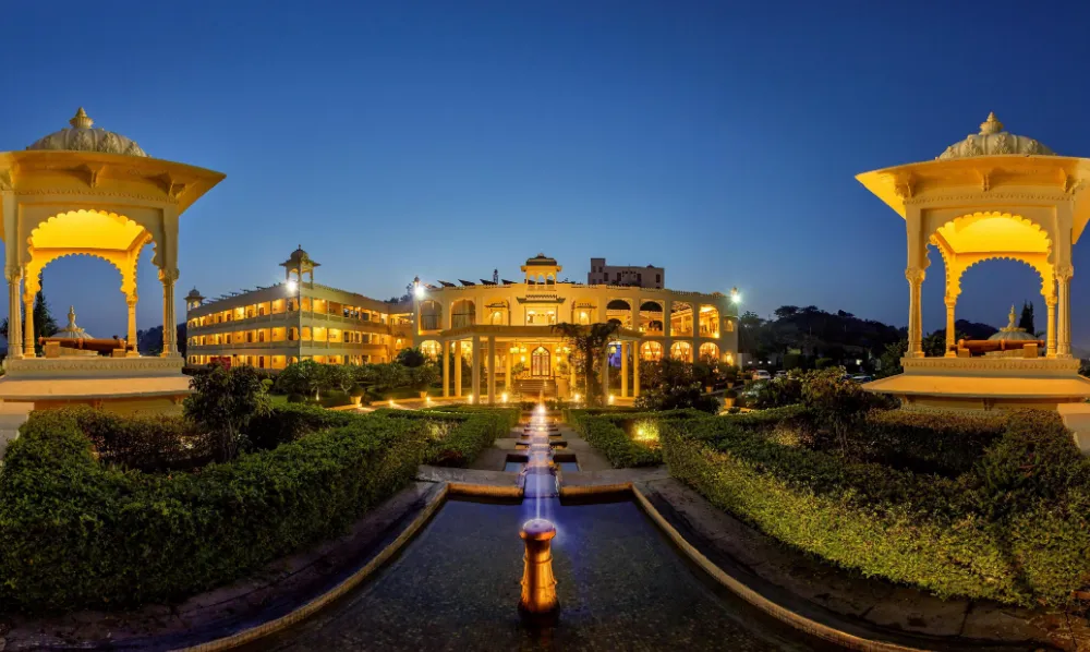 Club-Mahindra-Resort-Udaipur-facade