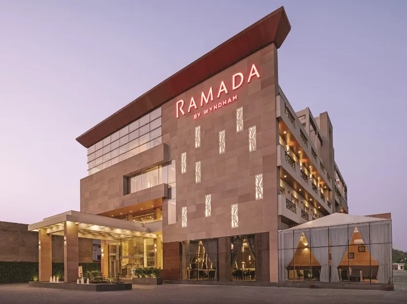 Ramada-By-Wyndham-Aligarh-GT-Road-Facade