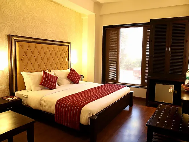 Classic Deluxe Room