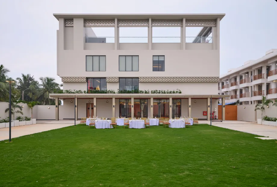 Entrance view of Zone By The Park hotel in Gopalpur