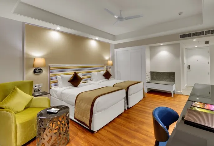 Amanora-The-Fern-Pune-winter-green-room-2twin