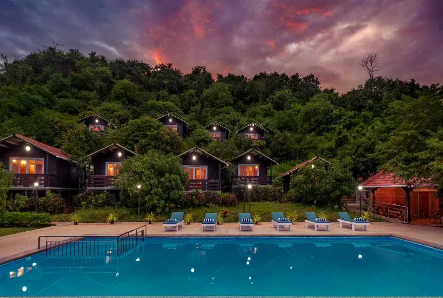 Highland-Sarovar-Portico-Sindhudurg-swimmingpool