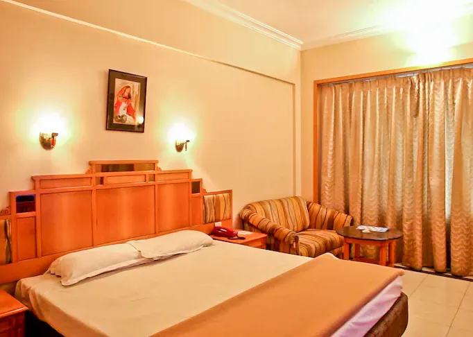 Kalyan-Residency-Tirupati-classic-premium-king.webp