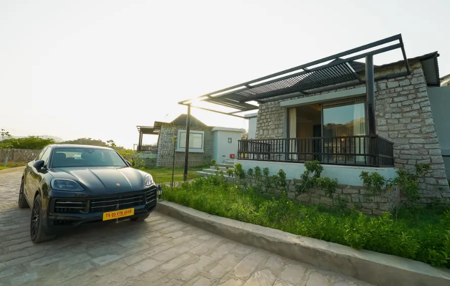 Entrance of One Earth A Leopard Park Jawai with façade and driveway