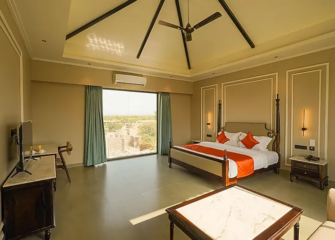 One-Earth-A-Leopard-Park-Jawai-kingclassic