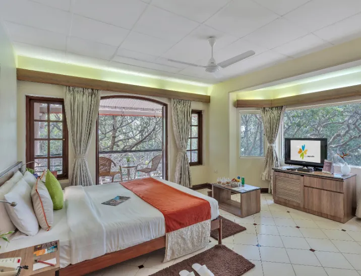 Resort-Sherwood-Mahabaleshwar-garden-view