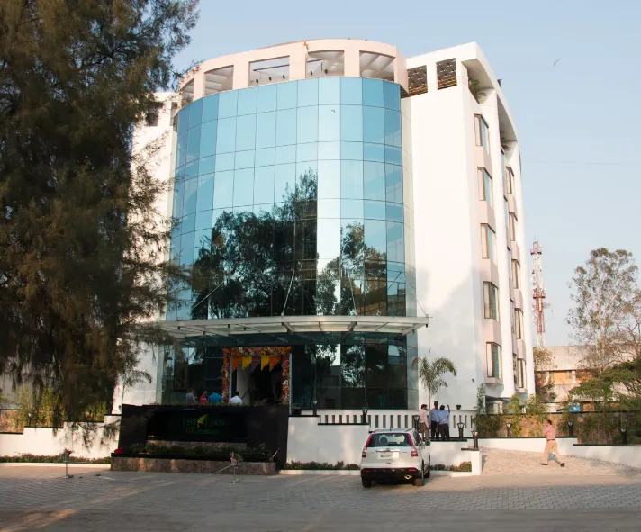 The-Fern-Residency-MIDC-Pune-entrance.