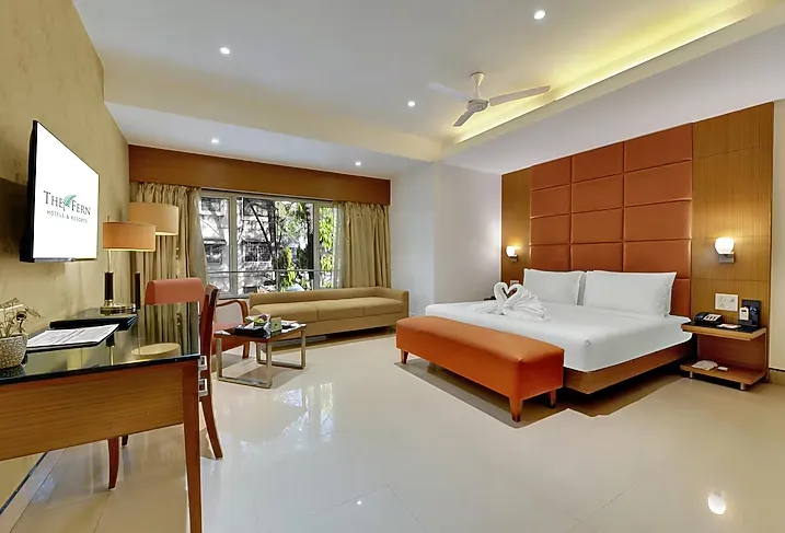 The-Fern-Residency-Pune-fernclassic-suite-1kingbed