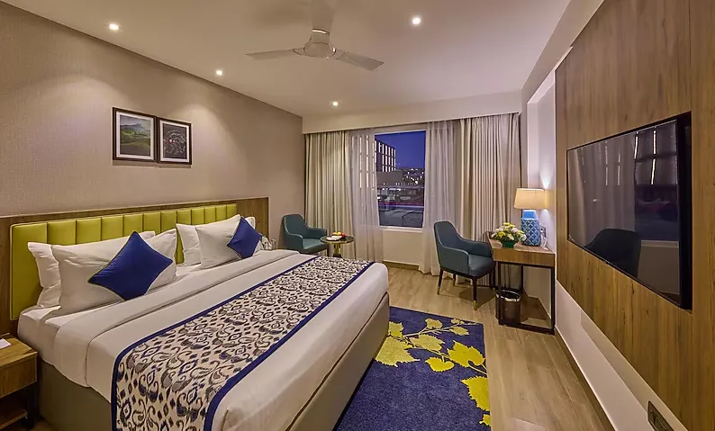 GRAND-CONTINENT-HEBBAL-executive-room-doubleroom