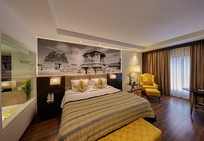 Hotel-Royal-Orchid-Bangalore-royal-club-king-room