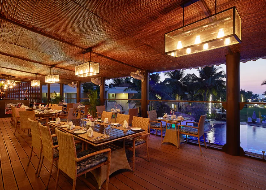 Royal-Orchid-Beach-Resort-restaurant