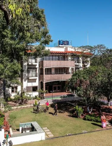 The-Summer-House-Pachmarhi-facade