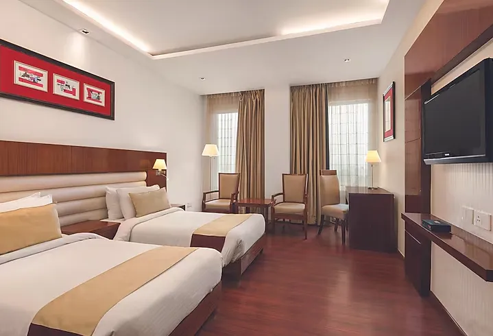 Days-Hotel-by-Wyndham-Panipat-superior-deluxe-room